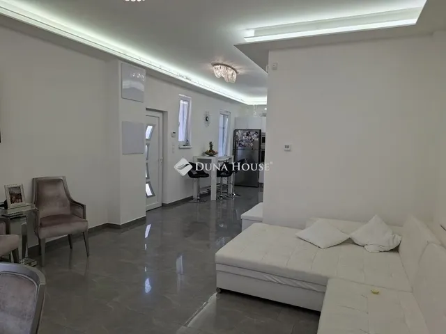 Eladó ház Budapest XV. kerület 70 nm