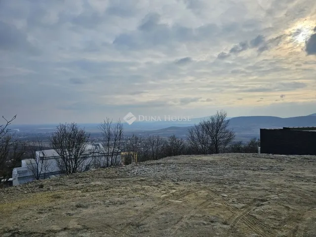 Eladó telek Szentendre 2101 nm