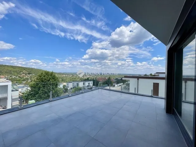 Eladó lakás Budapest III. kerület 110 nm