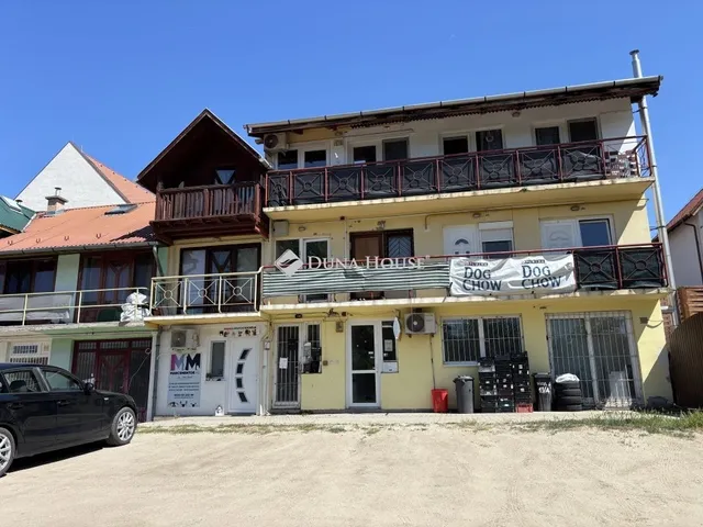 Eladó kereskedelmi és ipari ingatlan Fót 47 nm