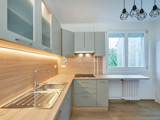 Eladó lakás Budapest XII. kerület, Németvölgy 64 nm