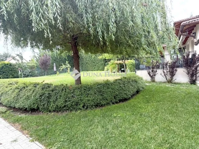 Eladó ház Szentendre, Szarvashegy 170 nm