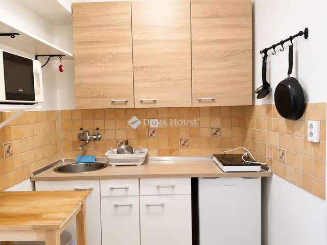 Eladó lakás Budapest II. kerület, Újlak II. ker. 28 nm