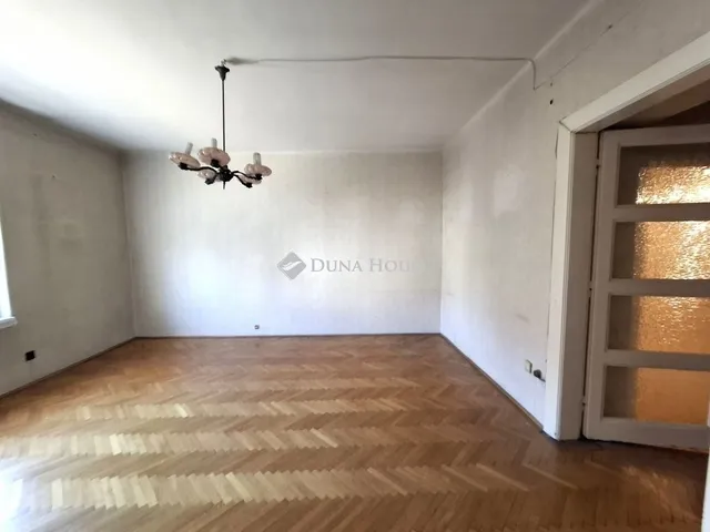 Eladó lakás Budapest III. kerület 73 nm