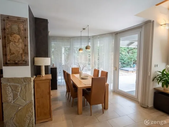 Eladó ház Szentendre, Tyúkosdűlő 245 nm
