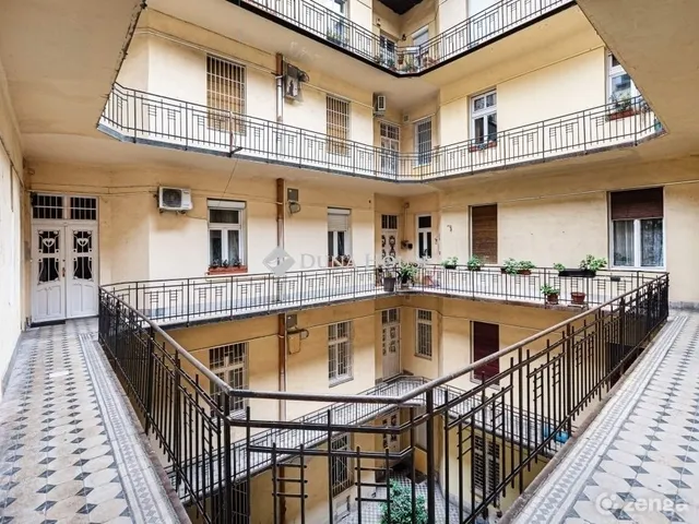 Eladó lakás Budapest II. kerület, Országút 92 nm