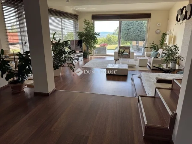 Eladó ház Szentendre 156 nm