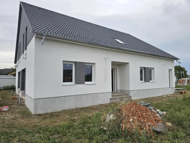 Eladó ház Baja 150 nm