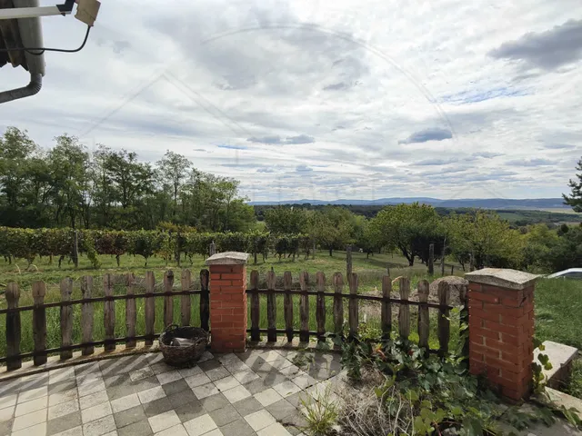 Eladó ház Felsőegerszeg, Szőlőhegy 66 nm