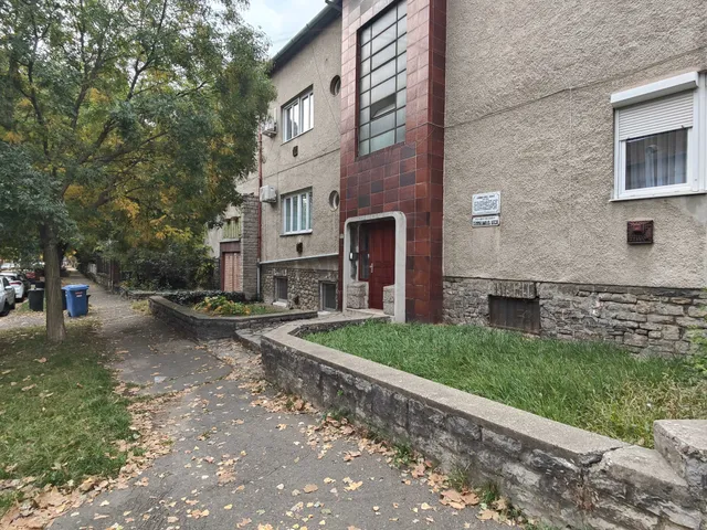 Kiadó lakás Pécs, Belváros 27 nm