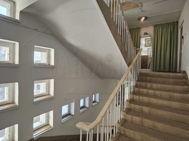 Kiadó kereskedelmi és ipari ingatlan Pécs, Uránváros, Tüzér utca 16 nm