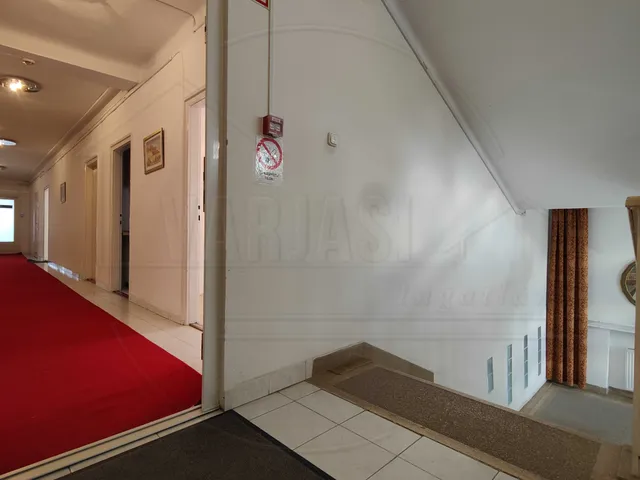 Kiadó kereskedelmi és ipari ingatlan Pécs, Uránváros, Tüzér utca 16 nm