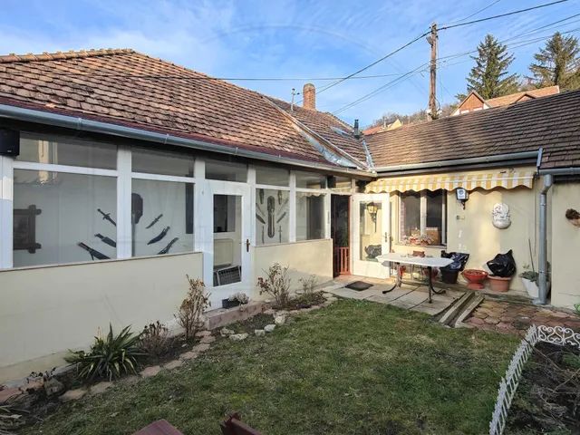 Eladó ház Pécs, Tettye 100 nm