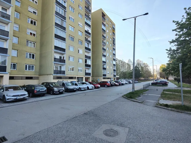 Eladó lakás Székesfehérvár, Szedreskert 52 nm