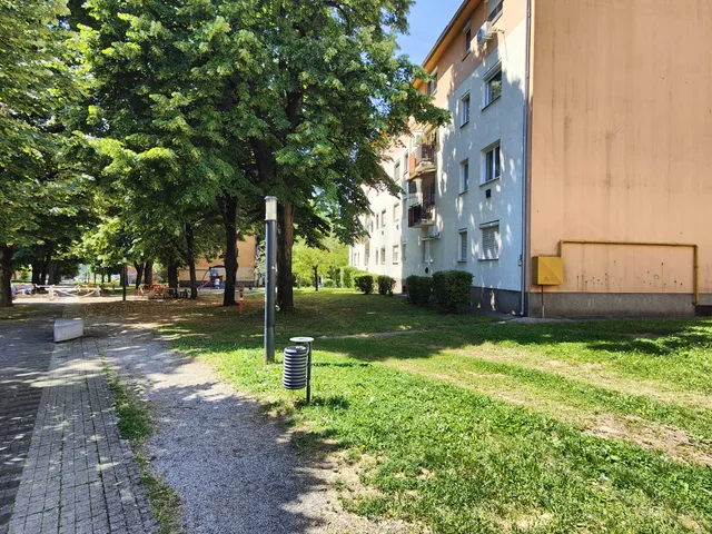 Eladó lakás Pécs, Budai városrész, Dobó István utca 27 nm