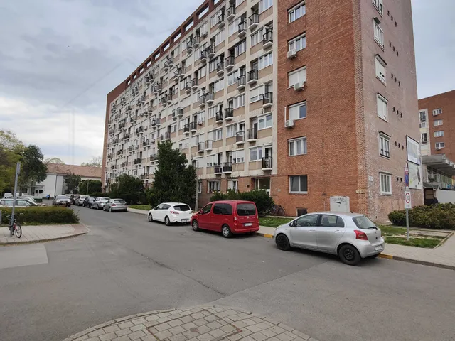 Eladó lakás Pécs, Uránváros 66 nm