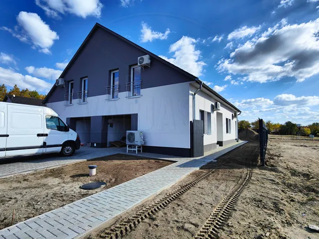 Eladó ház Baja, Kiscsávoly 150 nm