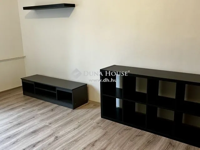 Eladó lakás Budapest X. kerület 27 nm