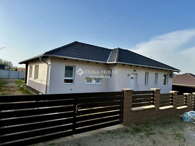 Eladó ház Erdőkertes 115 nm