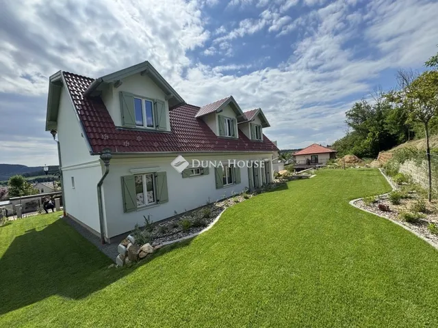 Eladó ház Pilisborosjenő 200 nm