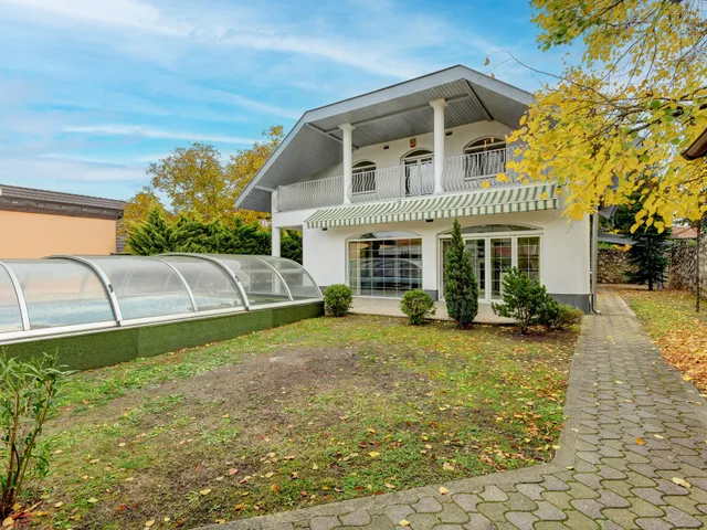 Eladó ház Dunakeszi 241 nm