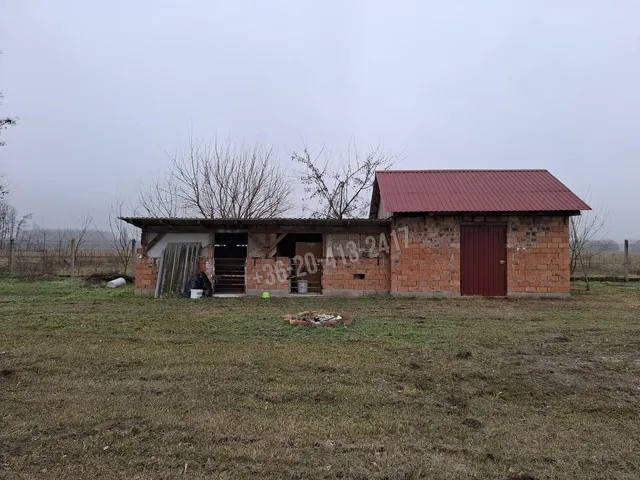 Eladó telek Monorierdő 50 nm