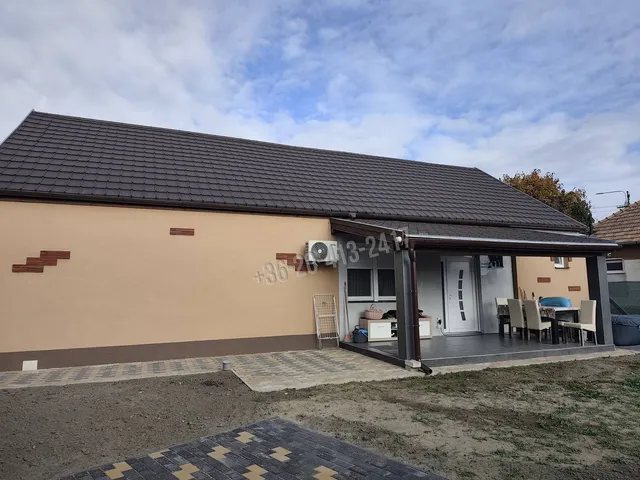 Eladó ház Örkény 100 nm