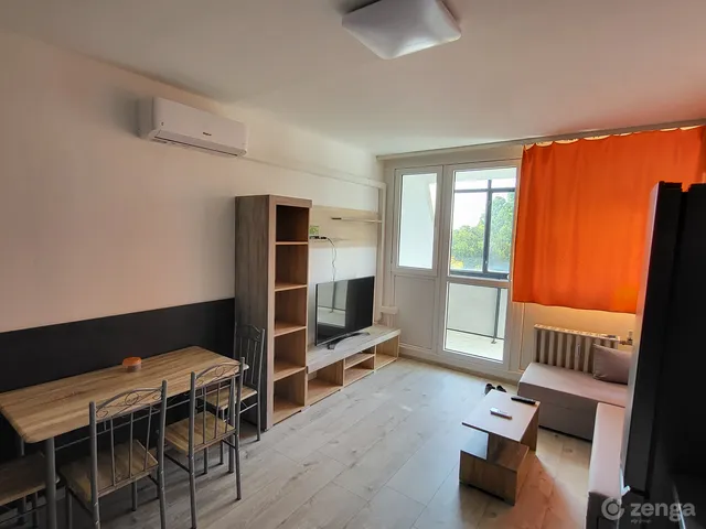 Kiadó lakás Pécs, Kertváros, Nagy Ferenc tér 50 nm