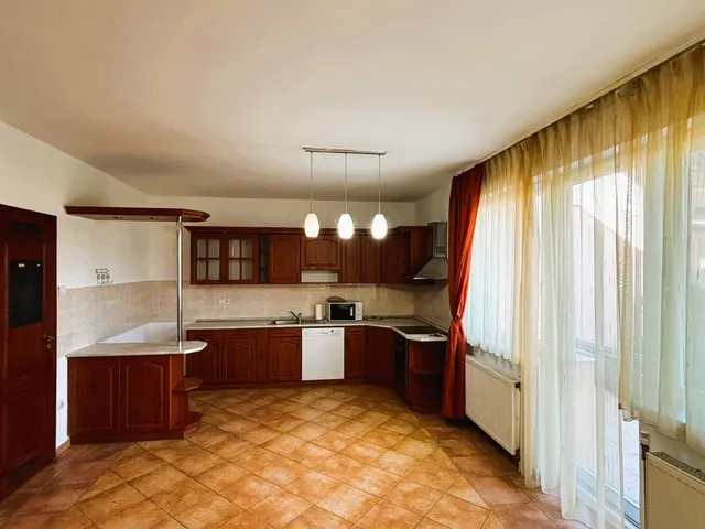 Eladó ház Debrecen 100 nm