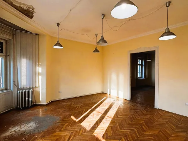 Eladó lakás Debrecen 167 nm