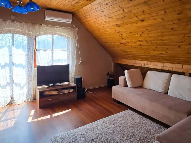 Eladó ház Vácrátót 388 nm