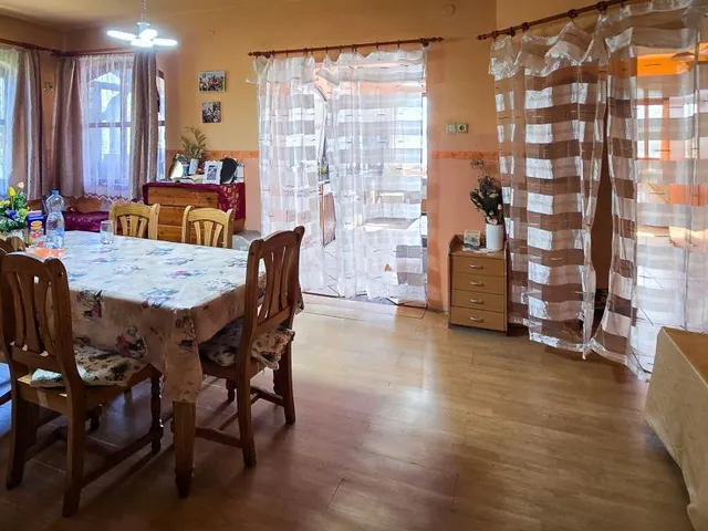 Eladó ház Vácrátót 388 nm