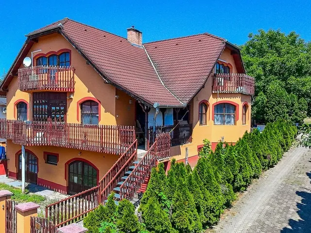 Eladó ház Vácrátót 388 nm