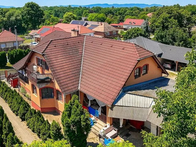 Eladó ház Vácrátót 388 nm