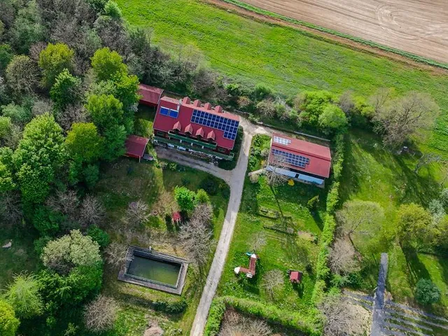 Eladó kereskedelmi és ipari ingatlan Lispeszentadorján 950 nm