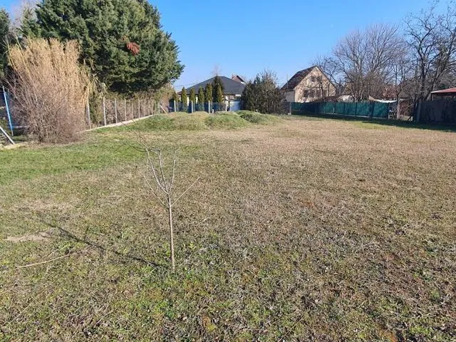 Eladó telek Dunavarsány 642 nm