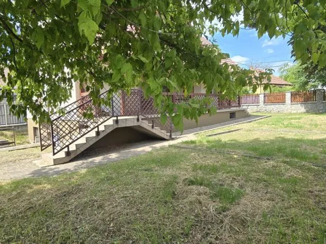 Eladó ház Dunavarsány 200 nm
