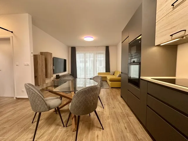 Kiadó lakás Páty 52 nm