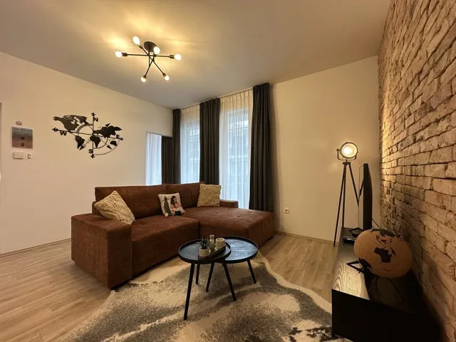 Kiadó lakás Budapest VI. kerület, Nagykörúton belüli terület 42 nm