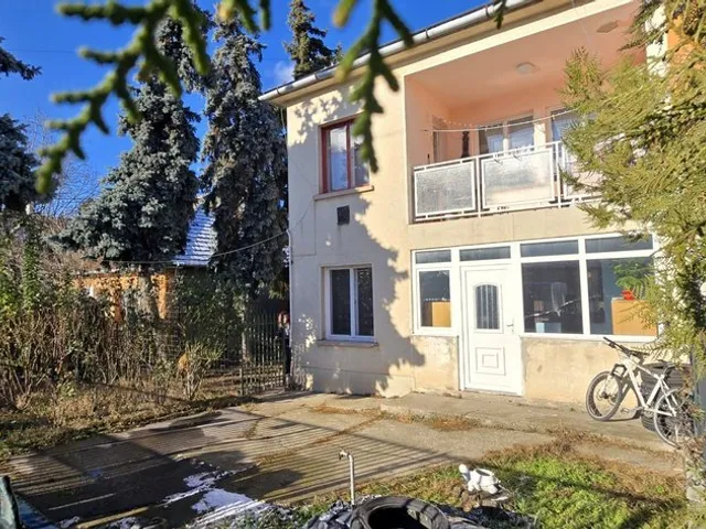 Eladó ház Budapest XVI. kerület 141 nm