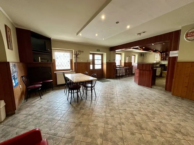 Eladó kereskedelmi és ipari ingatlan Nyáregyháza 200 nm