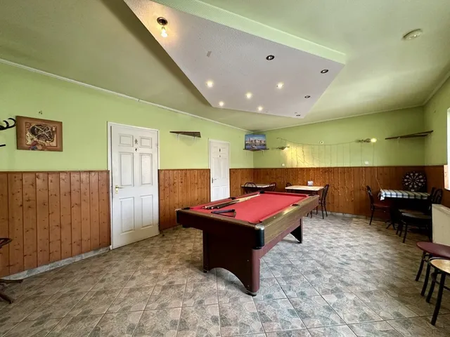 Eladó kereskedelmi és ipari ingatlan Nyáregyháza 200 nm