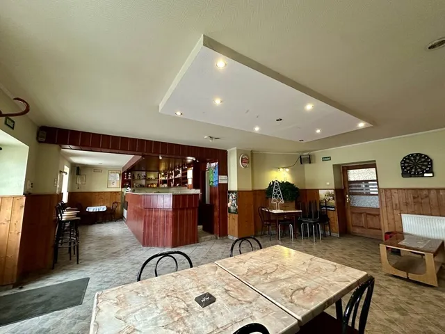 Eladó kereskedelmi és ipari ingatlan Nyáregyháza 200 nm