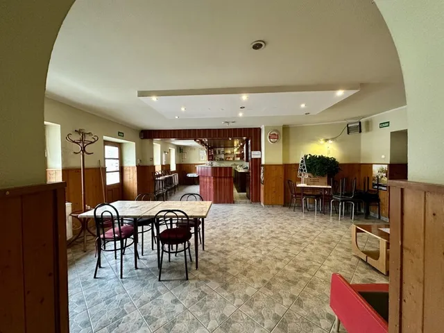 Eladó kereskedelmi és ipari ingatlan Nyáregyháza 200 nm