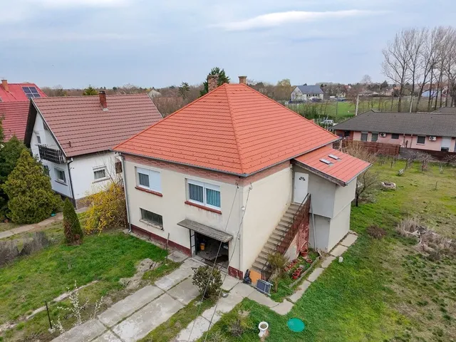 Eladó ház Tököl 200 nm