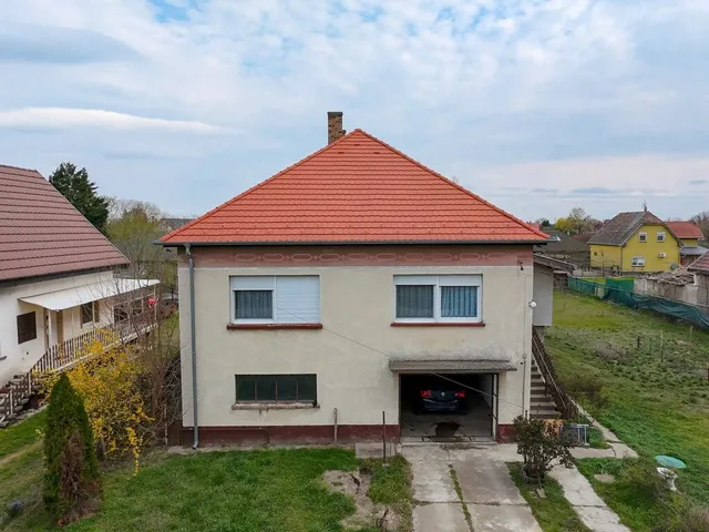 Eladó ház Tököl 200 nm