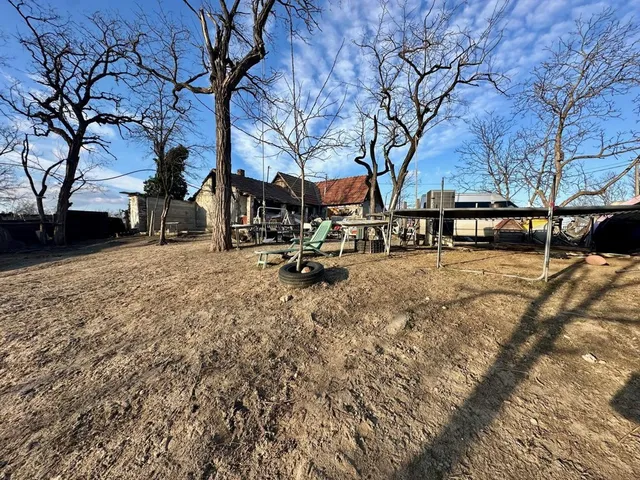 Eladó telek Délegyháza 3314 nm