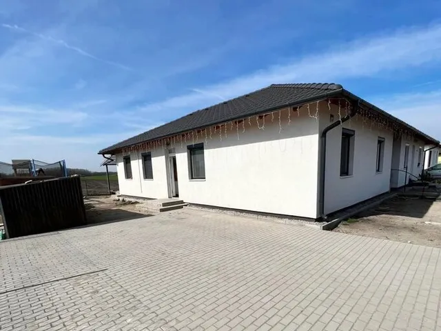 Eladó ház Taksony 105 nm