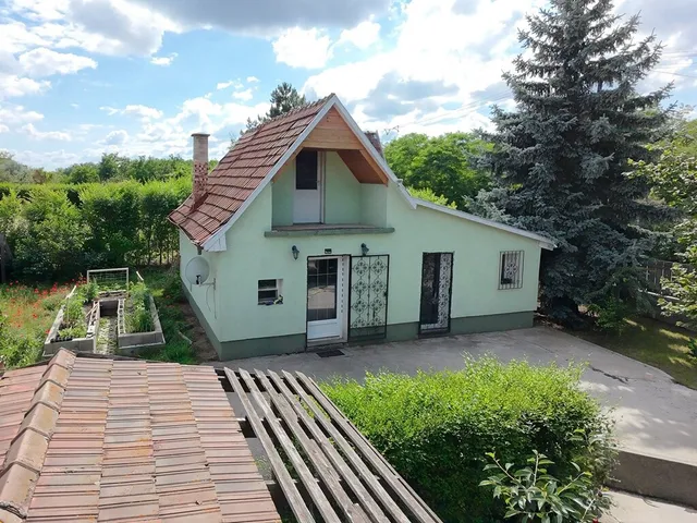 Eladó ház Vác 42 nm