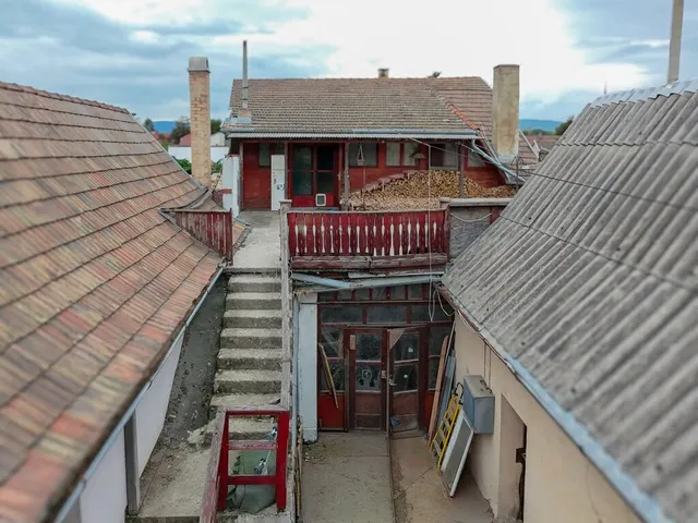 Eladó ház Vác 92 nm
